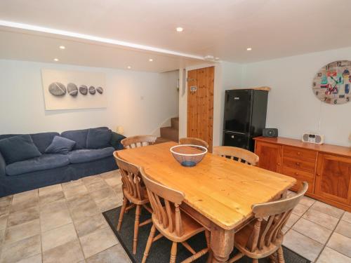 5 Fairview Road - image 13