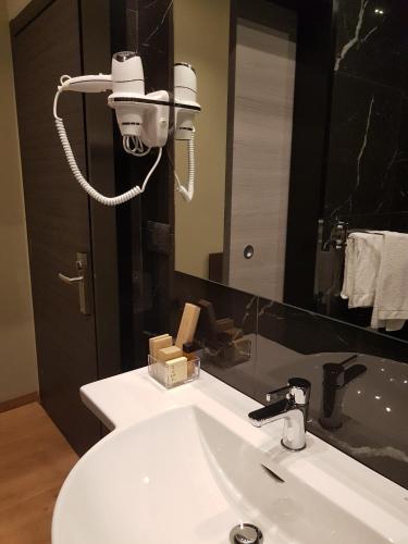 Hotel Europa Art Caserta - image 3