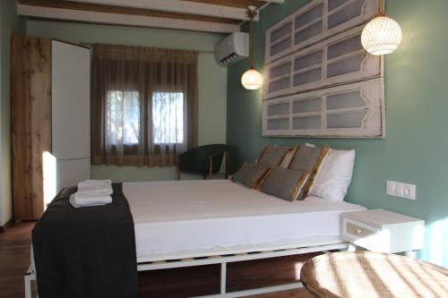 Lamprini's Deluxe Studios Lamprini's Deluxe Studios