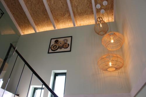 Lamprini's Deluxe Studios Lamprini's Deluxe Studios