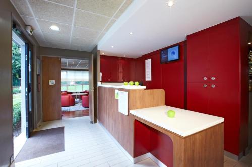 Campanile Orleans - La Source - image 9