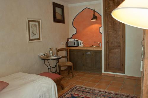 One-Bedroom Apartment (1 Adult) image 9