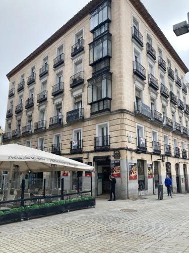 Céntrico, Gran Vía Sol Plaza Mayor, Madrid (photo 3)