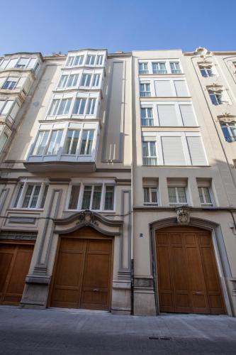 SingularStays Mar44 - image 6