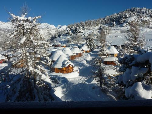  DalaiLama Village, Pension in Antey-Saint-André