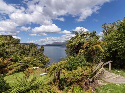 Te Miro Cottage - Lake Tarawera Cottage in 塔拉韋拉湖