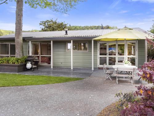 Te Miro Cottage - Lake Tarawera Cottage