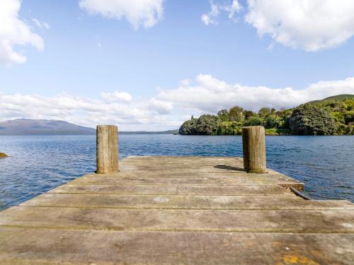 Te Miro Cottage - Lake Tarawera Cottage