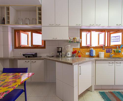 MADA hostel near สถาบันศิลปะโทะมิเอะ โอตะเกะ