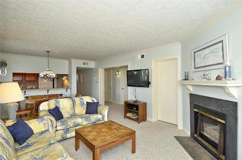 Duck Blind Villas 2E -- 2nd Floor - main image