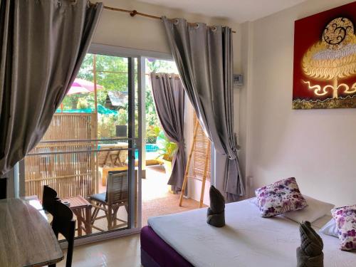 room detail thumbnail 0