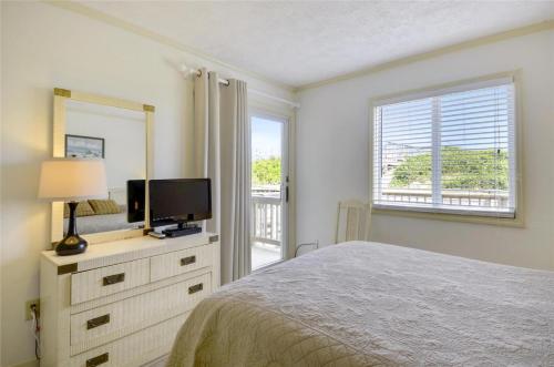 Regency Condo Unit 2 - image 8
