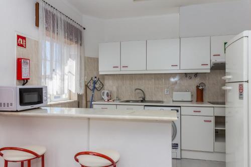 Kitchen, 1 bedroom apartment by ALGARVEMANTA in Vila Nova De Cacela