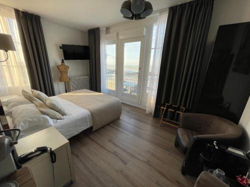 hotel photo