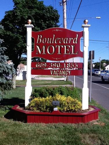 Boulevard Motel