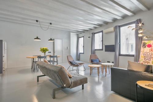 My Address in Plaza Real