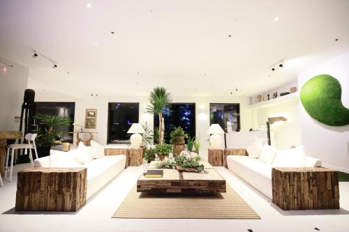 Lobi, La Bella Boutique Hotel in Tagaytay