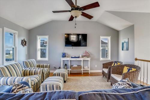 The Manning Cottage Formerly Anchors Away - image 7