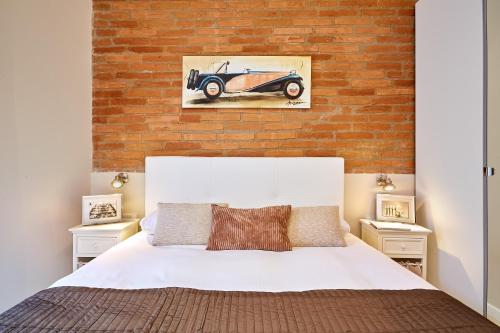 Urban District Apartments - Barcelona Smart Vintage Lofts and Apartments - image 9