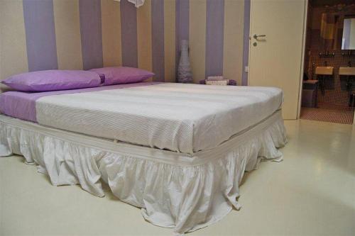 Five-Bedroom Villa image 8