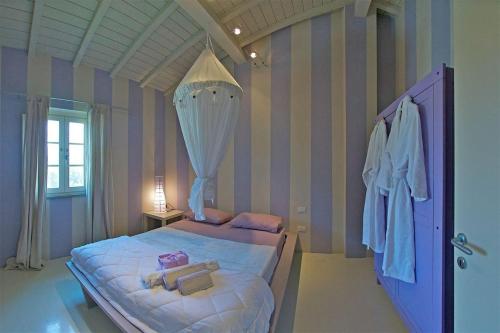 Five-Bedroom Villa image 7