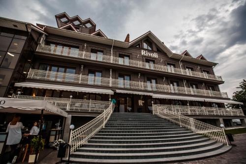 Buitenkant, Rivoli Hotel in Chahor
