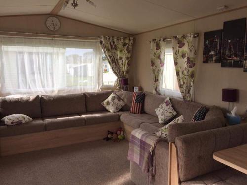 6 Berth Park Dean Saltfleet Barneys Den