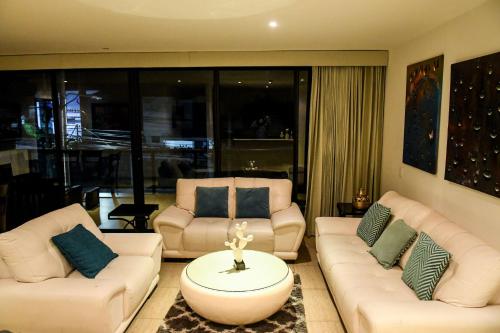 B&B San Salvador - The Luxury Apartment - Bed and Breakfast San Salvador