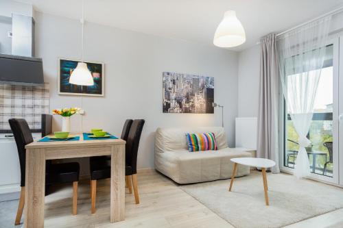 Apartments Warsaw Obozowa by Renters - image 14