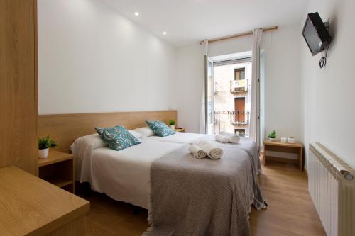 Hostal La Numantina - image 3