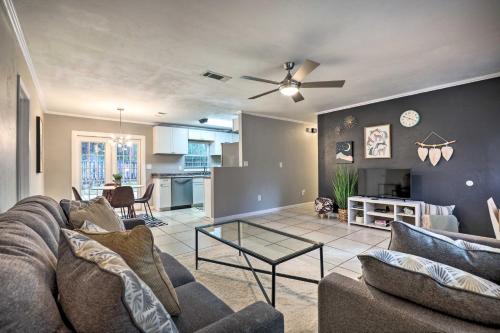 Gainesville Home 5 Mi to UF Stadium and Downtown! in Gainesville, USA