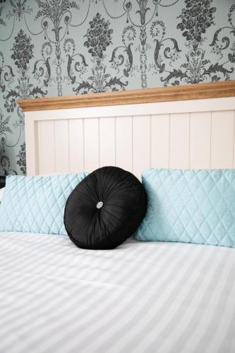 Trelawney Hotel - Guest House - image 10