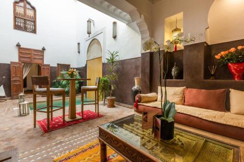 Riad Amin - image 16