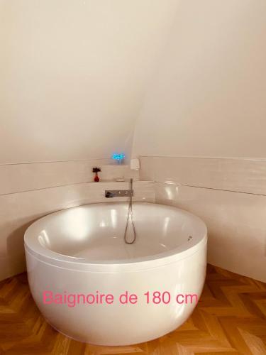 La Demeure De Charme - image 3