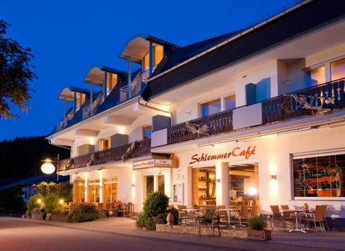 Bejárat, NaturPurHotel Maarblick in Meerfeld