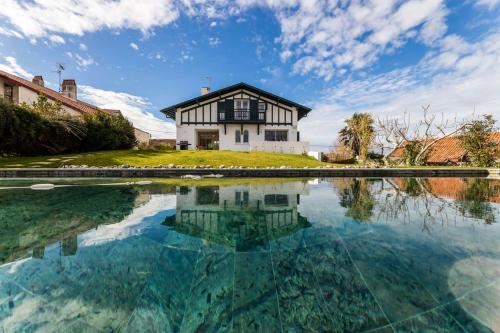 VILLA OAK Renovated villa with swimming pool and garden in Guéthary gîte à louer Costa Aldia