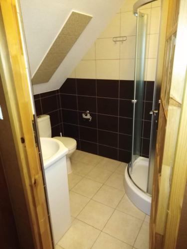 2 double beds