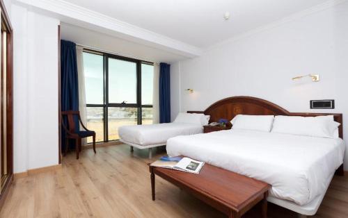 Hotel Principe de Asturias in กิฆอน