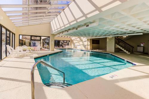 Oceanfront on first floor secured building indoor pooloutdoor sunning deck - image 7