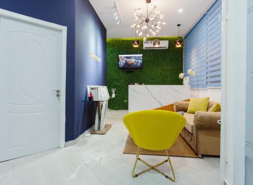 บริการและสิ่งอำนวยความสะดวก, The Avery Suites, East Legon in มาดินา