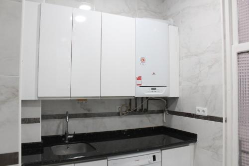  INSIDEHOME Catedral- Habitaciones privadas en el centro con cocina compartida in Valladolid