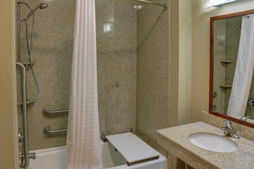 Candlewood Suites Texarkana, an IHG Hotel