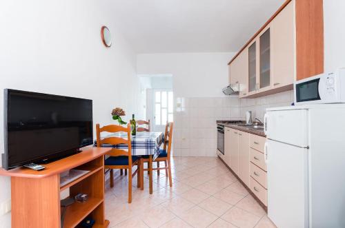 One-Bedroom apartment Standard image 7