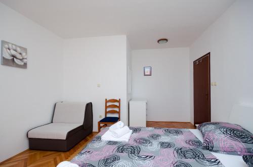 One-Bedroom apartment Standard image 2