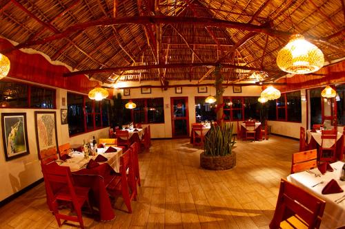 restavracija, Hotel Dos Mundos Panajachel in Panajachel