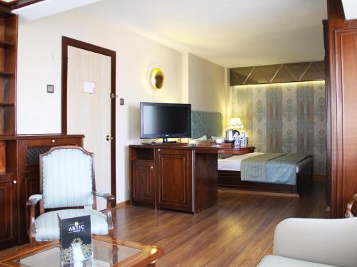 Hotel Artiç - image 4