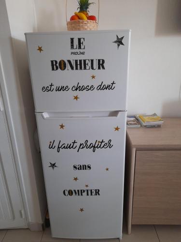 STUDIO LE DIAMANT LES PIEDS DANS L'EAU l STUDIO LE DIAMANT LES PIEDS DANS L'EAU l