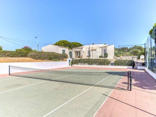 Stunning Carvoeiro Villa Casa Relva Branca 3 Bedrooms Tennis Court Distant Sea Views - image 6
