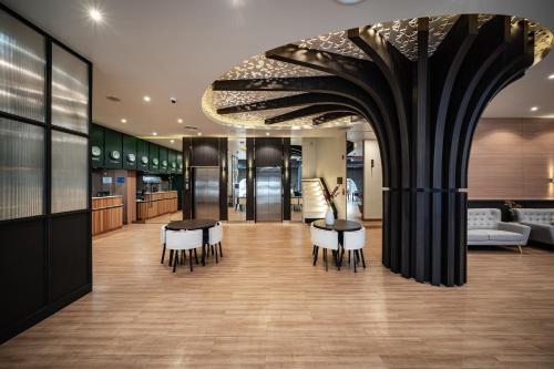 VIX Bangkok Hotel @ Victory Monument