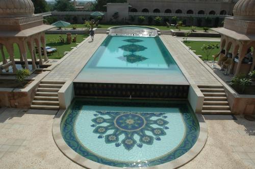 สระว่ายน้ำ, โรงแรมคาสเทิลมันดาวา (Hotel Castle Mandawa) in มันดาวา